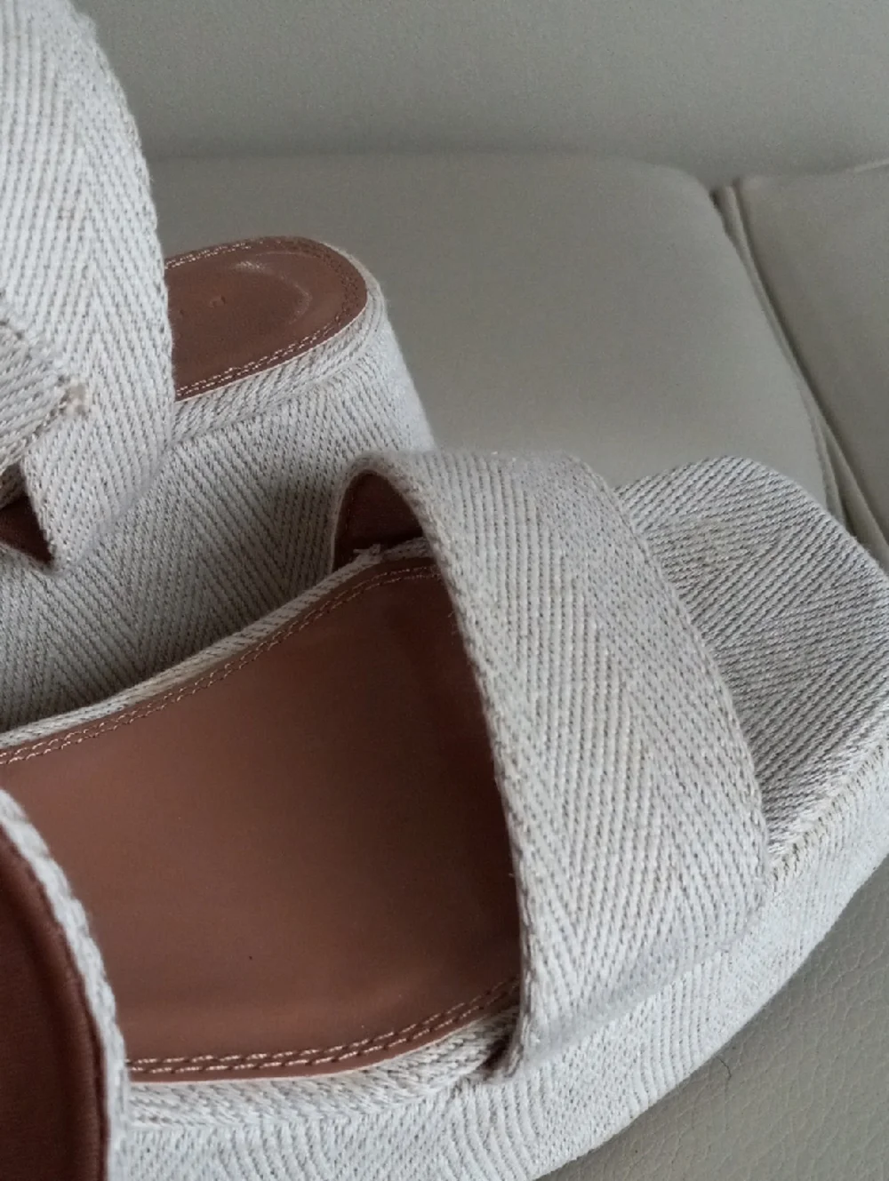 ASOS Tati Cream Textured Platform Ankle-Strap Sandals Size 7
